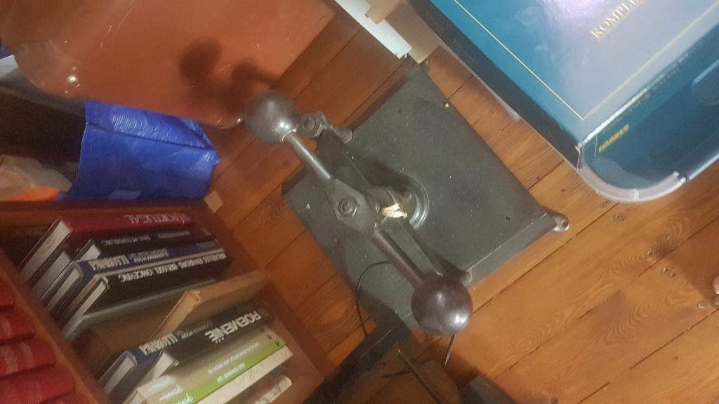 Presse à livres ancienne en fonte noire, Antiquités & Art, Enlèvement