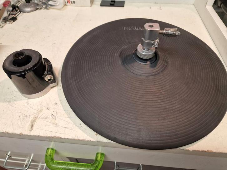 Roland VH-11 Hi-hat, Musique & Instruments, Instruments | Accessoires