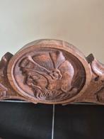 Rijk gesneden houten klapstoel in Savonarola-/Dante‑stijl., Enlèvement