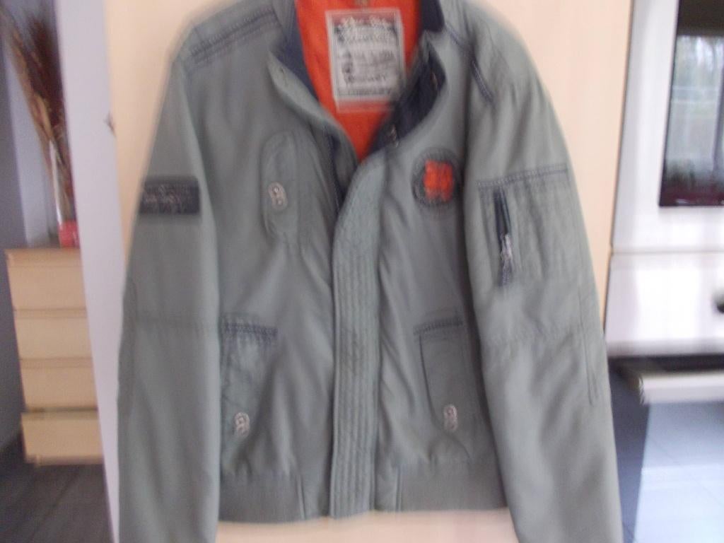 Jas Adventure Company.  maat 164 of XSMALL., Kleding | Heren, Jassen | Winter, Overige maten, Ophalen of Verzenden, Zo goed als nieuw