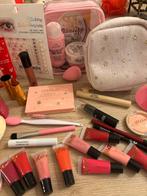 Verzorgingssetje en schmink, Handtassen en Accessoires, Uiterlijk | Cosmetica en Make-up, Overige kleuren, Gehele gezicht, Nieuw
