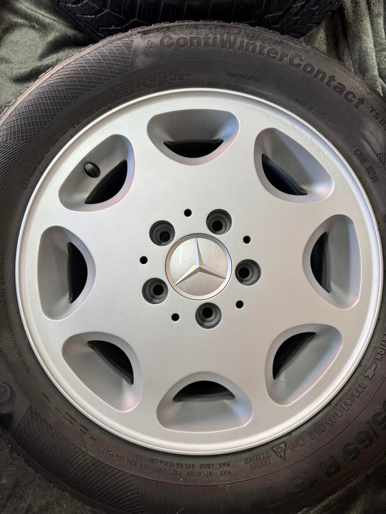 Mercedes 8 loch velgen origineel w124 w201, Autos : Pièces & Accessoires, Pneus & Jantes, Enlèvement, Pneus hiver, Jante(s)