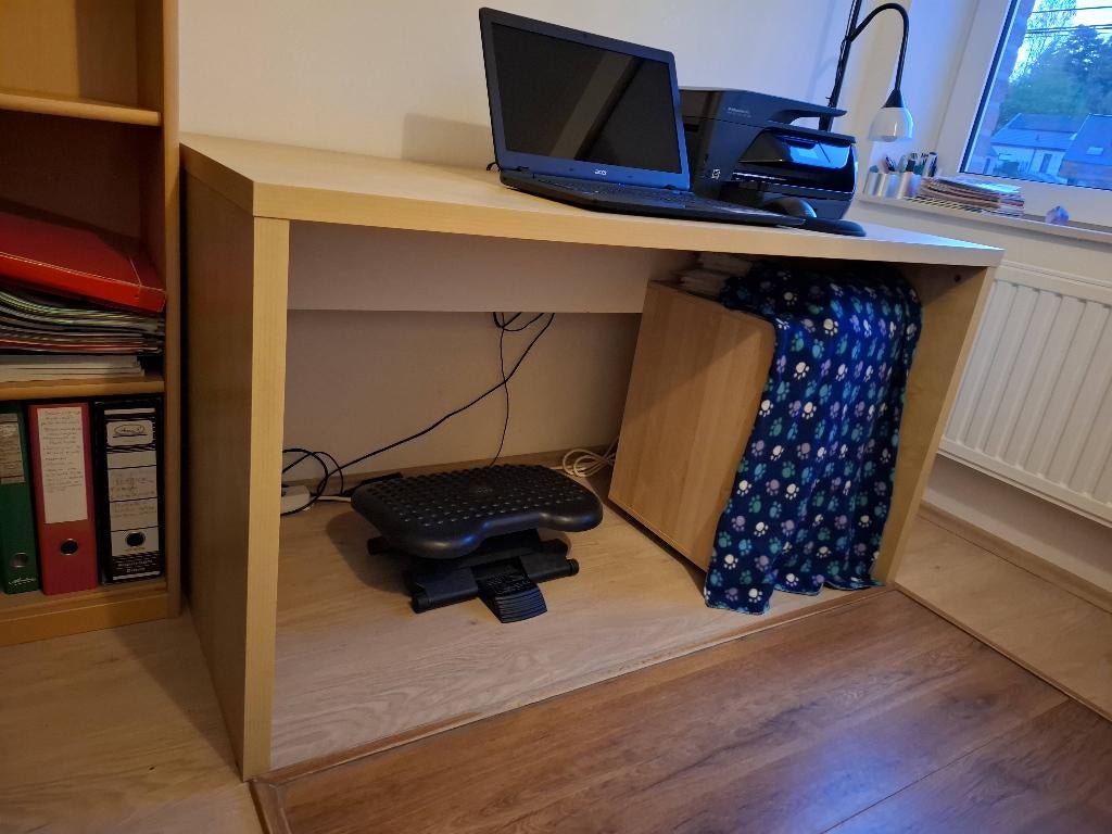 Secrétaire Bureau ou outre, Maison & Meubles, Enlèvement, Utilisé, Simple et spacieux.