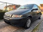 mooi punto 1200 benz. 120 000 km wordt gekeurd voor verk, Auto's, Voorwielaandrijving, Stof, 1242 cc, 4 cilinders