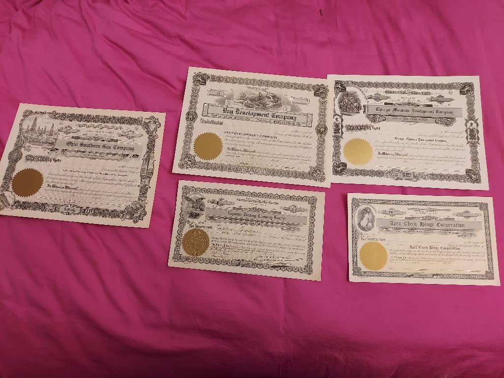 5 antiquarische aandelen, Canada en Amerika, met goudzegel, Ophalen of Verzenden, 1920 tot 1950, Aandeel