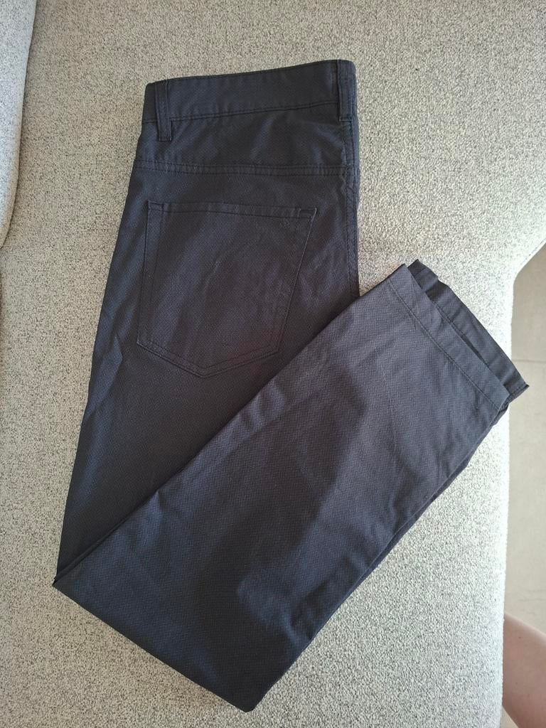 Hugo Boss Chino – Maat 30 (Ingekort), Kleding | Heren, Broeken en Pantalons, Ophalen, Zo goed als nieuw, Boss