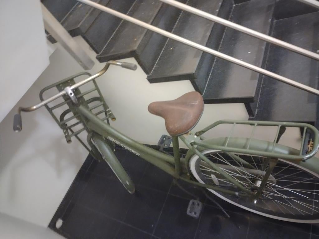 1 dames fiets 100 % nagekeken en direct goedgekeurd, Fietsen en Brommers, Ophalen, Zo goed als nieuw, Gazelle