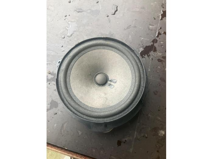 Haut-parleur d'un Mercedes Vito, 3 mois de garantie, Utilisé, -, -