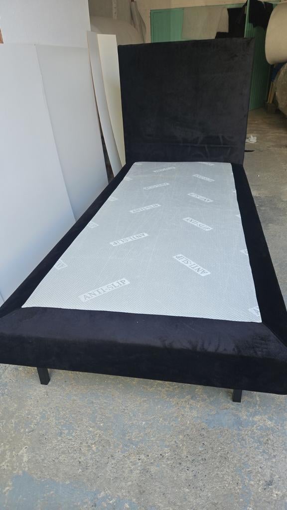 Boxspring  Matelas, Huis en Inrichting, Ophalen