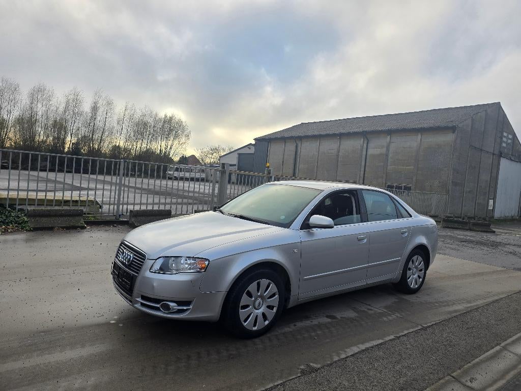 Audi A4 1.9tdi - 09/2006 - mooie opties, Auto's, 4 deurs, Stof, A4, Bedrijf