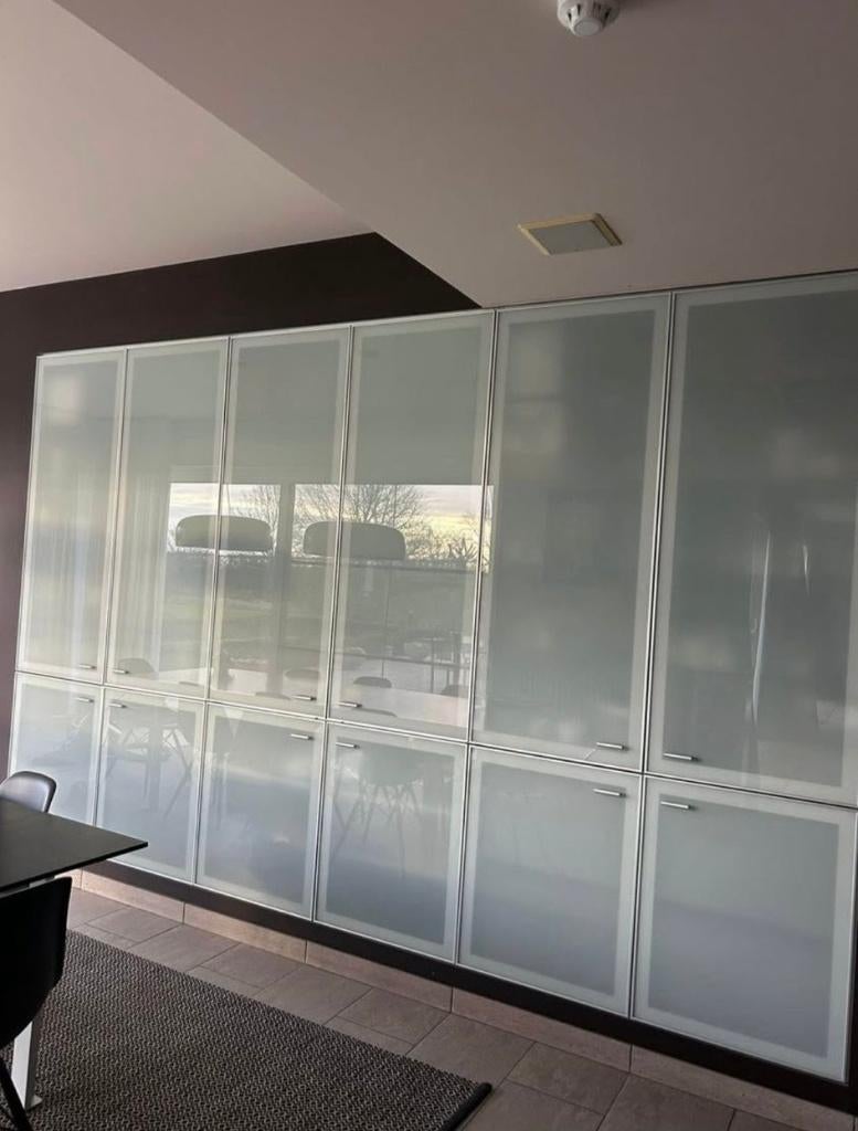 Armoire vitrée intégrée, Avec tablette(s), Verre, Utilisé, 50 à 100 cm