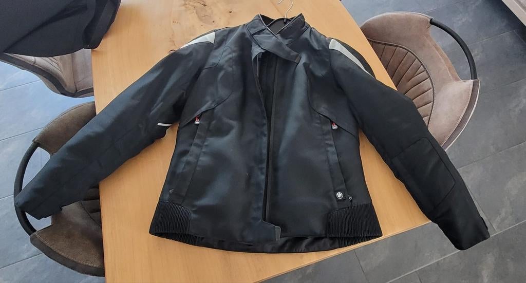 1 veste moto BMW, Motos