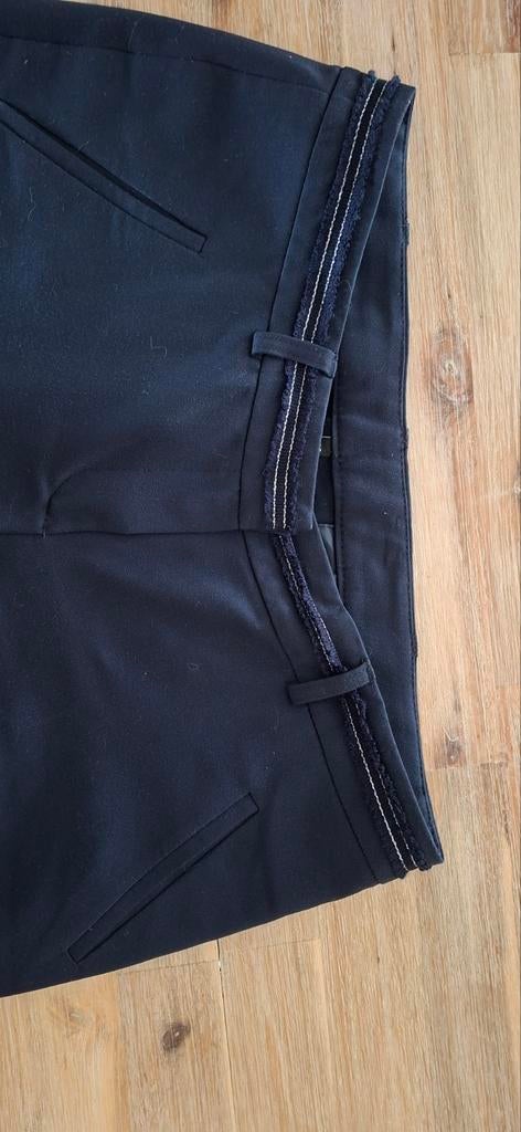 Donkerblauwe broek maat 38/40, Kleding | Dames, Broeken en Pantalons, Ophalen of Verzenden, Gedragen, Maat 38/40 (M), Blauw