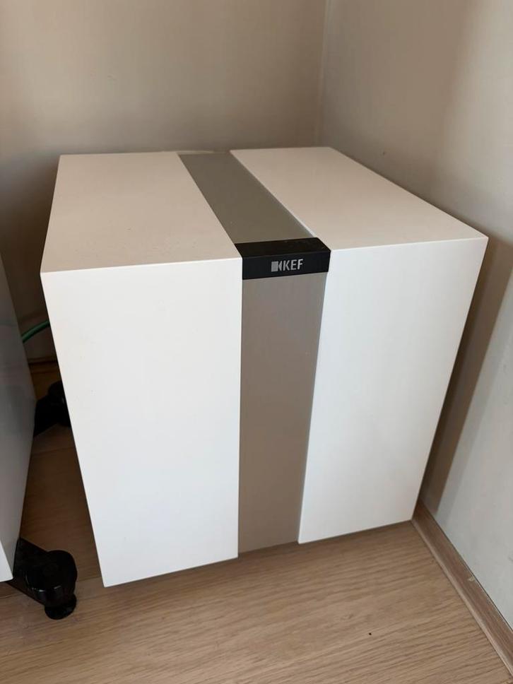 KEF R400b Actieve Subwoofer - 500W - Wit - In Topstaat, Audio, Tv en Foto, Luidsprekerboxen, Zo goed als nieuw, Center speaker