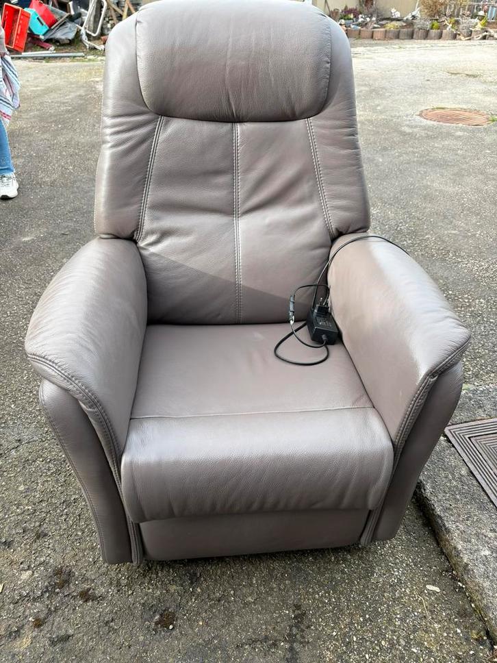 Fauteuil relax hukla, Huis en Inrichting, Fauteuils, Zo goed als nieuw, Leer, Ophalen