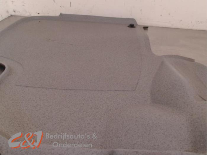 Vloerbedekking van een Volkswagen Crafter, Gebruikt, -, Volkswagen, -