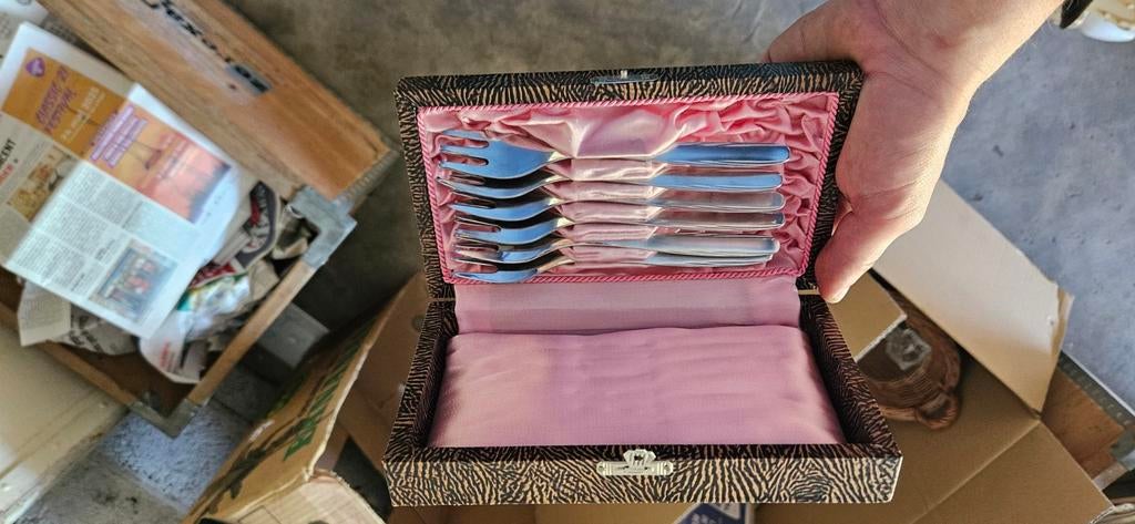 6 fourchette, Ophalen