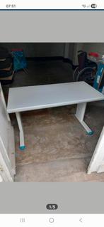 Bureau métallique professionnel

Dimensions :
Longueur 120 c, Maison & Meubles, Enlèvement, Bureau