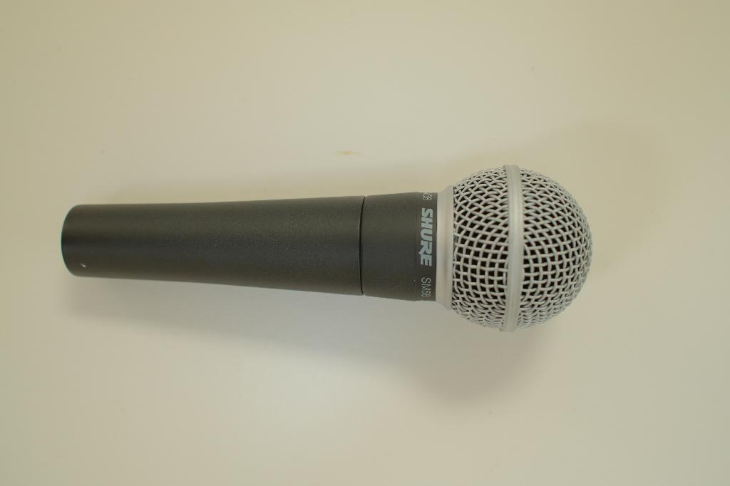 Shure SM58 — dynamische microfoon, nooit gebruikt, Muziek en Instrumenten, Microfoons, Nieuw, Zangmicrofoon, Ophalen