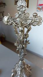 Oud kruisbeeld., Enlèvement