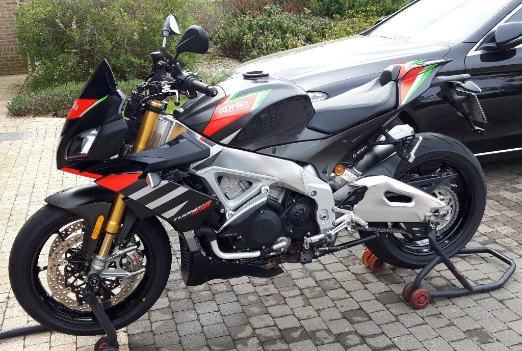 USINE APRILIA TUONO V4, Motos, Motos | Aprilia, Particulier, Naked bike, plus de 35 kW, 4 cylindres, Permis Moto A, ABS, Régulateur de vitesse