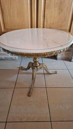 Table basse ronde style Louis XV, Enlèvement