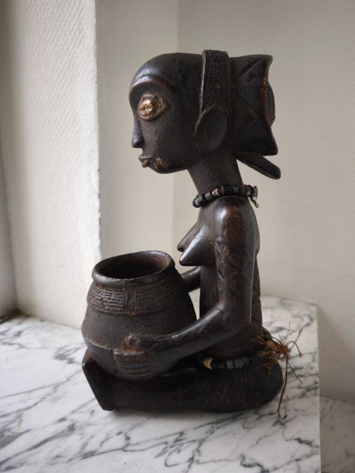 Standbeeld van de offerpot van LUBA Congo, Antiek en Kunst, Kunst | Niet-Westerse kunst, Ophalen of Verzenden