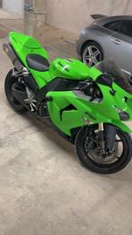 Kawazaki ZX10R originele kleur kawa groen, Motoren, Motoren | Kawasaki, 4 cilinders, Motorrijbewijs A, Particulier, Meer dan 35 kW