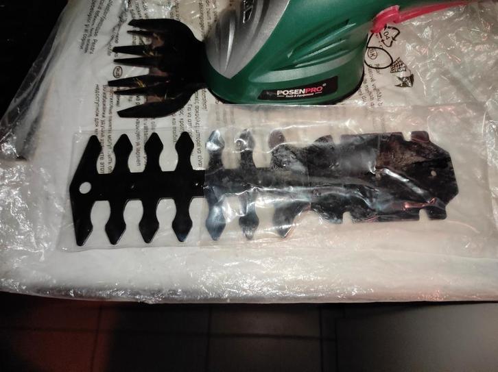 elektrische oplaadbare gras/haag schaar, Tuin en Terras, Grastrimmers, Gebruikt, Accu, Minder dan 10 cm, Ophalen of Verzenden