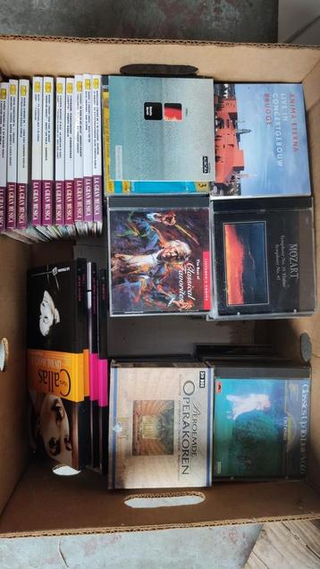 Lot van rond de 700 cd's met klassieke muziek  beschikbaar voor biedingen