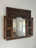 Mooie speciale spiegel in hout 80 x 90 cm, Antiek en Kunst, Antiek | Spiegels, Ophalen of Verzenden