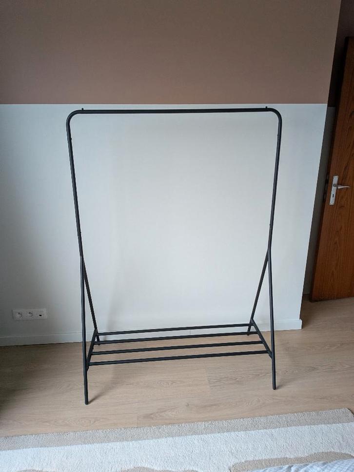 LYNGDAL Kledingrek zwart (Yisk), Kleding | Dames, Kledingrekken, Gebruikt, Ophalen