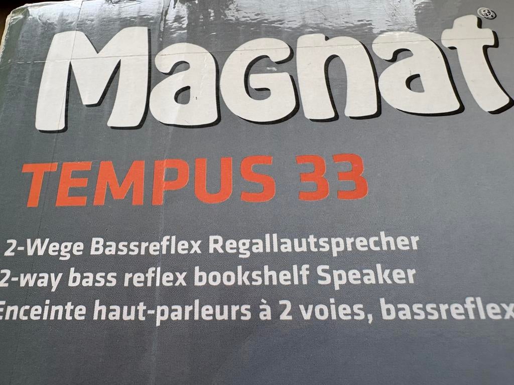 2-weg bass reflex speakers, Audio, Tv en Foto, Luidsprekerboxen, Gebruikt, Front, Rear of Stereo speakers, Magnat, Ophalen