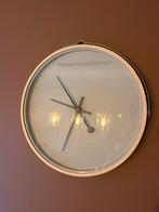 Rotblöta wandklok, Huis en Inrichting, Woonaccessoires | Klokken, Ophalen, Zo goed als nieuw, Wandklok