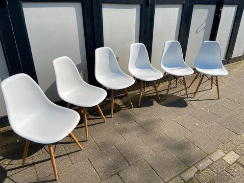 Witte kuipstoeltjes, Huis en Inrichting, Stoelen, Nieuw, Vijf, Zes of meer stoelen, Hout, Kunststof, Wit, Ophalen