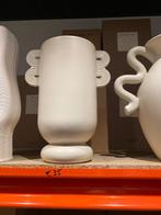 Ferm living muses ania vase, Maison & Meubles, Accessoires pour la Maison | Vases, Neuf, Moins de 50 cm, Autres couleurs, Poterie ou Porcelaine