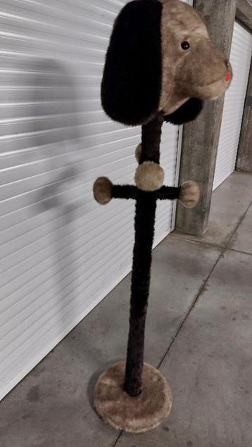 Très rare porte-manteau chien peluche chambre enfant beschikbaar voor biedingen