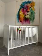 Lit bébé à barreaux 2 niveaux blanc 120cm X 60cm, Enlèvement, Comme neuf, Lit