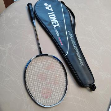 Badminton raket beschikbaar voor biedingen