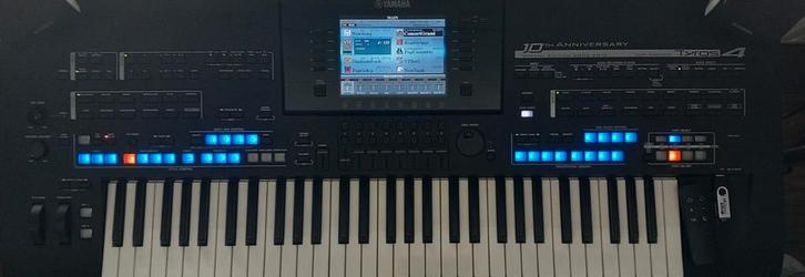 Tyros 4 XXL black, Musique & Instruments, Claviers, Comme neuf, 61 touches, Yamaha, Sensitif, Avec pied, Connexion MIDI, Enlèvement