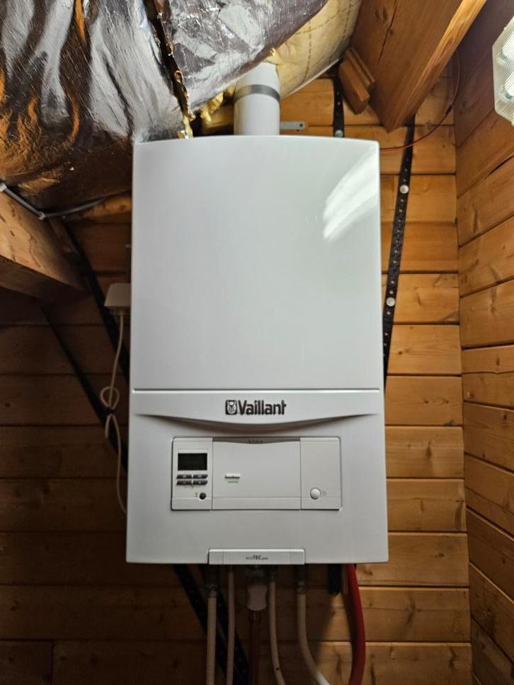 Vaillant condensatieketel doorstromer EcoTec Pro VCW286, Doe-het-zelf en Bouw, Chauffageketels en Boilers, Zo goed als nieuw, Aardgas