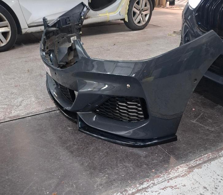 Pare choc bmw 8, Autos : Pièces & Accessoires, Carrosserie & Tôlerie, BMW, Avant, Utilisé, Enlèvement