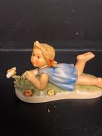 Hummel #2105 Miss Bee-havin, Verzamelen, Ophalen of Verzenden, Zo goed als nieuw, Hummel