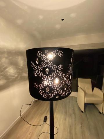 Italiaans Design dimbare Staanlamp in zwart velour