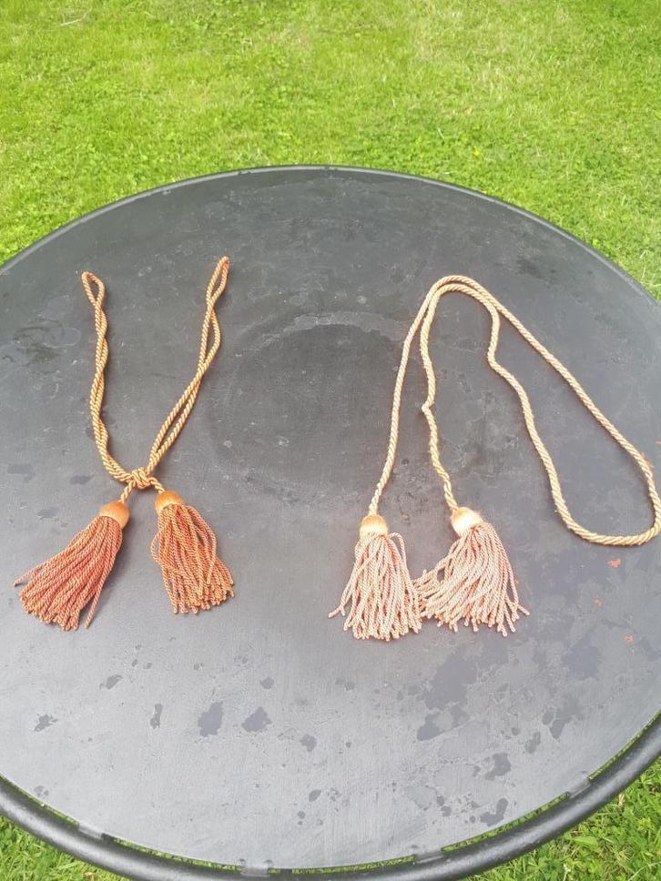 2 gordijnkoorden embrasse met flos, Huis en Inrichting, Stoffering | Gordijnen en Lamellen, Zo goed als nieuw, Overige kleuren
