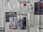 Lot de 4 verres et une bouteilles, Enlèvement, Comme neuf