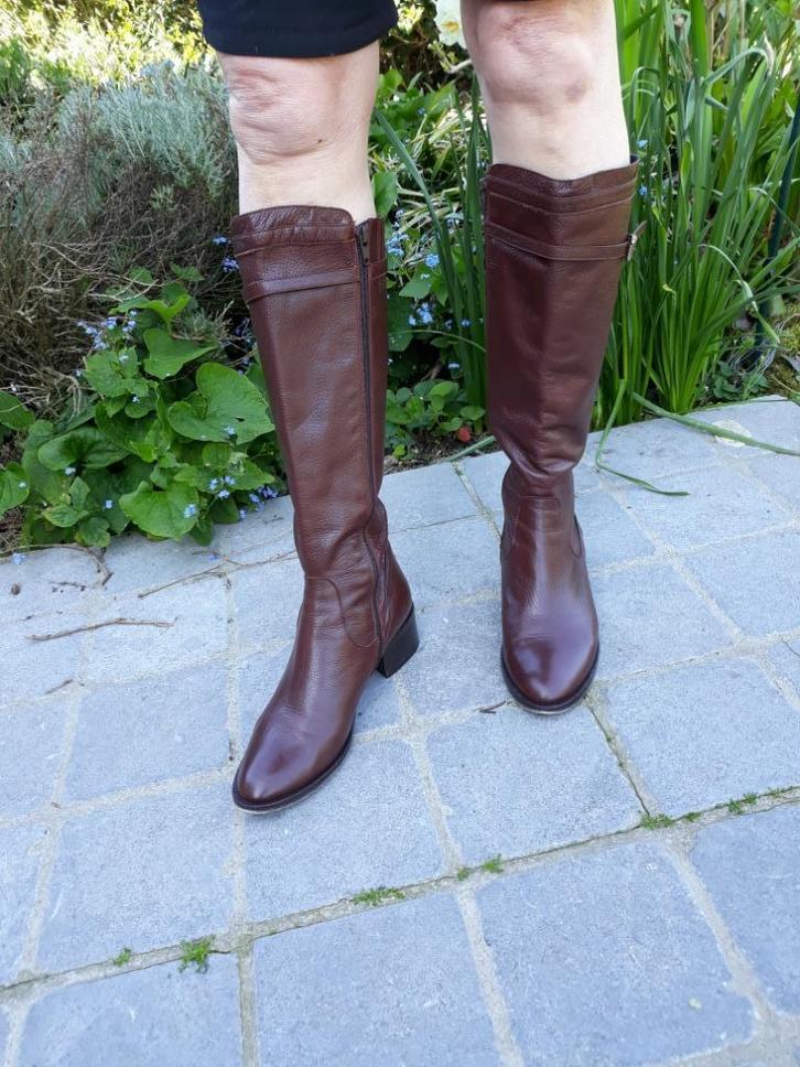 rood bruine laarzen, Kleding | Dames, Schoenen, Zo goed als nieuw, Hoge laarzen, Bruin, Ophalen