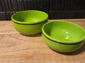 RETRO Groene kommen  beschikbaar voor biedingen