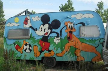 Heb je een saaie caravan,graffiti stijl beschikbaar voor biedingen