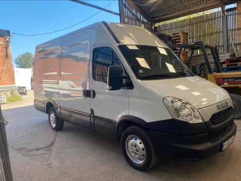 Iveco Daily airco camera 110.000km, Auto's, Bestelwagens en Lichte vracht, Bedrijf, Te koop, Achteruitrijcamera, Iveco, Diesel